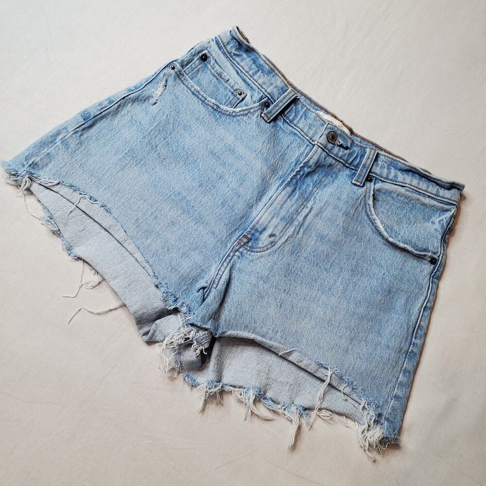 Abercrombie & Fitch Women's Size 29/8 High Rise Mom Short Curve Love Denim Blue